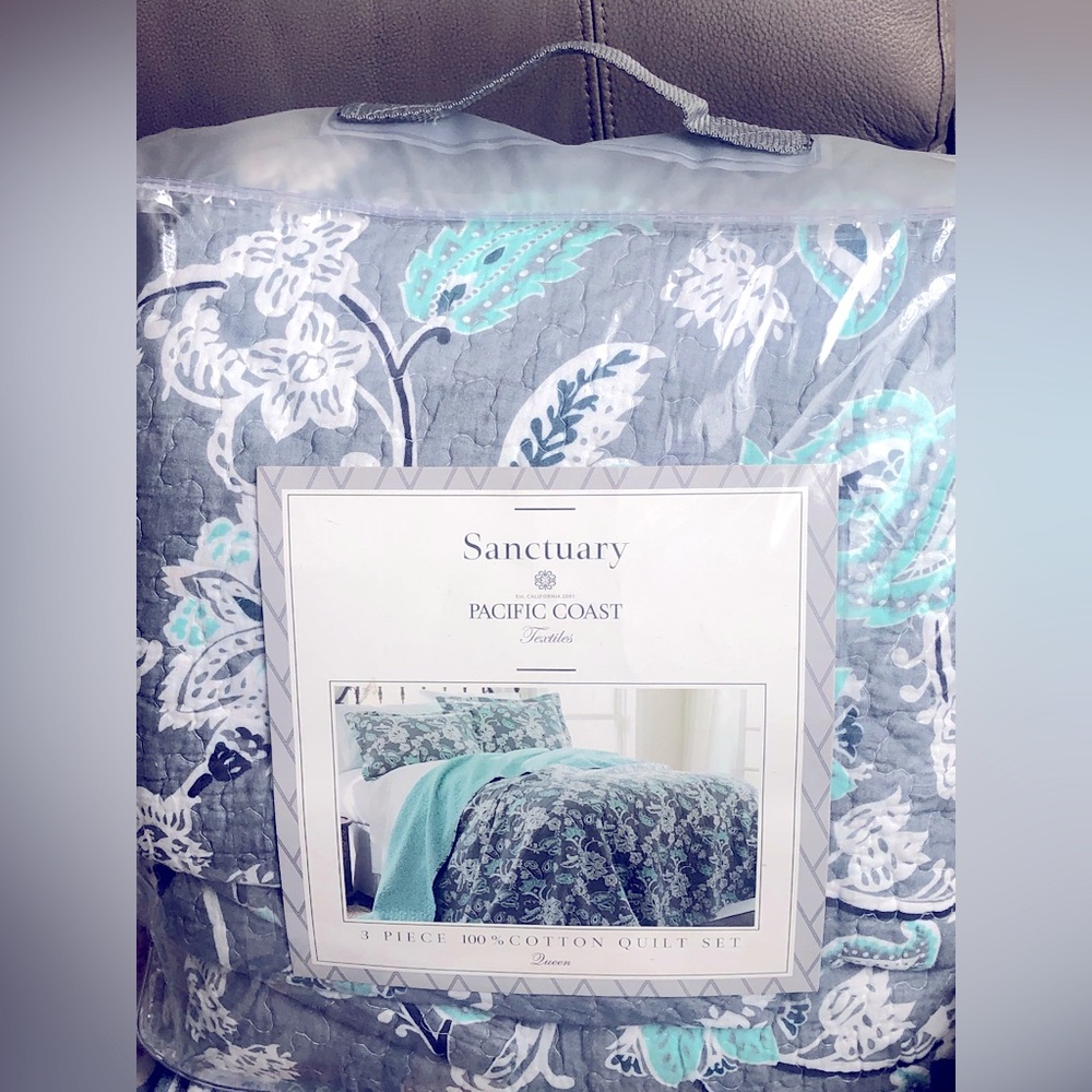 Cotton quilt set 3 piece reversible NWT🌹final price🌹 - Picture 3 of 8